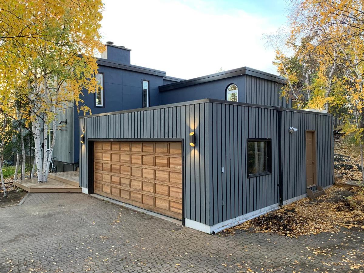 好丘。Hacho House Bed & Breakfast Yellowknife Exterior photo